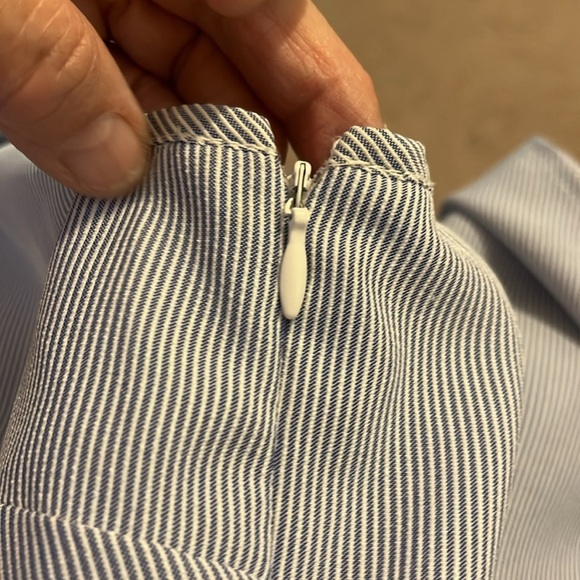 Jones New York sleeveless blue and white striped dress. Size 6 NWOT - Picture 8 of 8